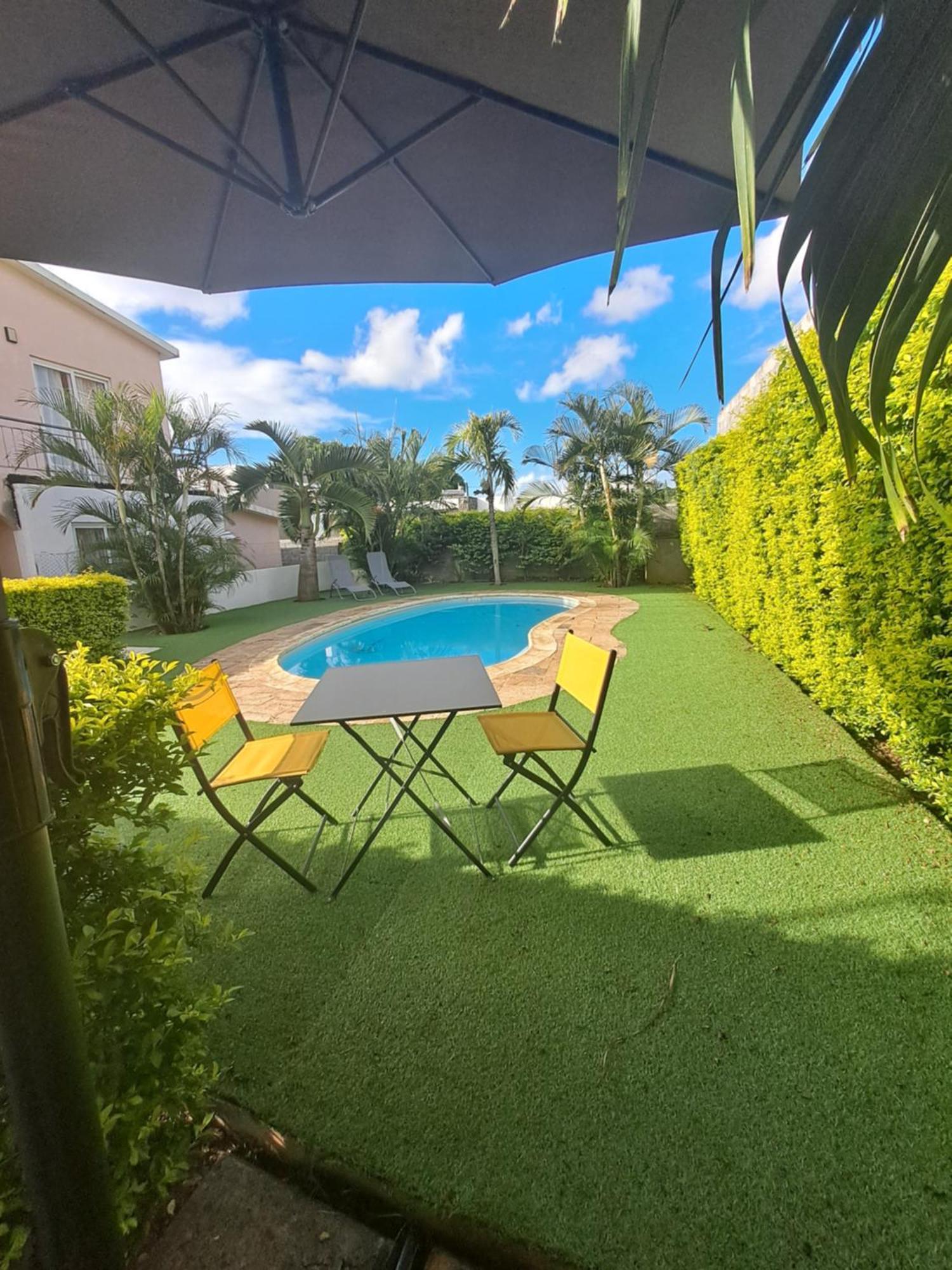 Appartement Paisible Avec Jardin & Piscine Albion Exterior foto